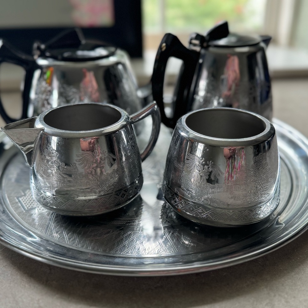 Sleek Silver Serveware Set with Tray